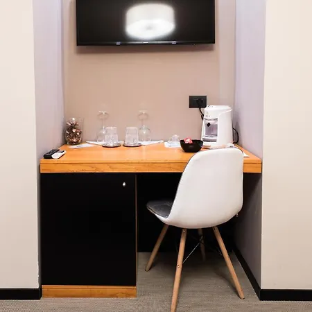 招待所 Unicum Vite